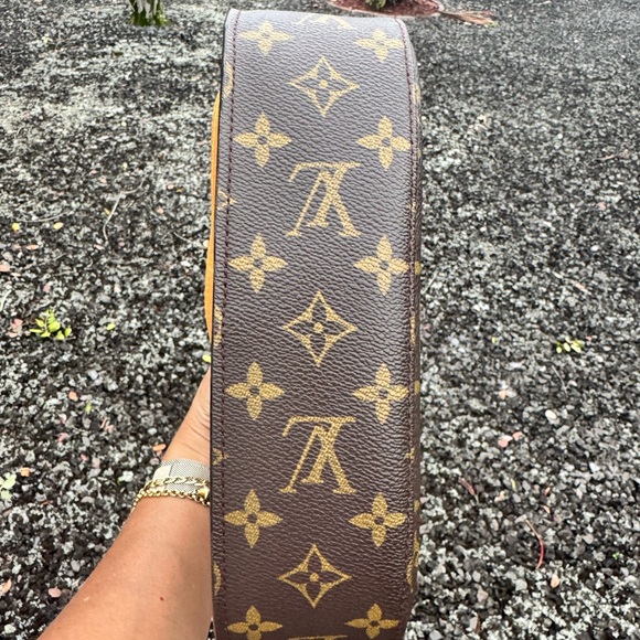 Louis Vuitton Saint Cloud GM Monogram Crossbody Bag Vintage 1999 France - Picture 16 of 16